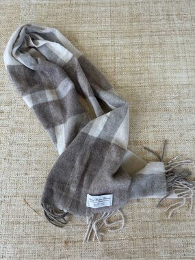 Italian Wool Treasures Plaid Neck Scarf Winter Tan Cream Preppy Classic